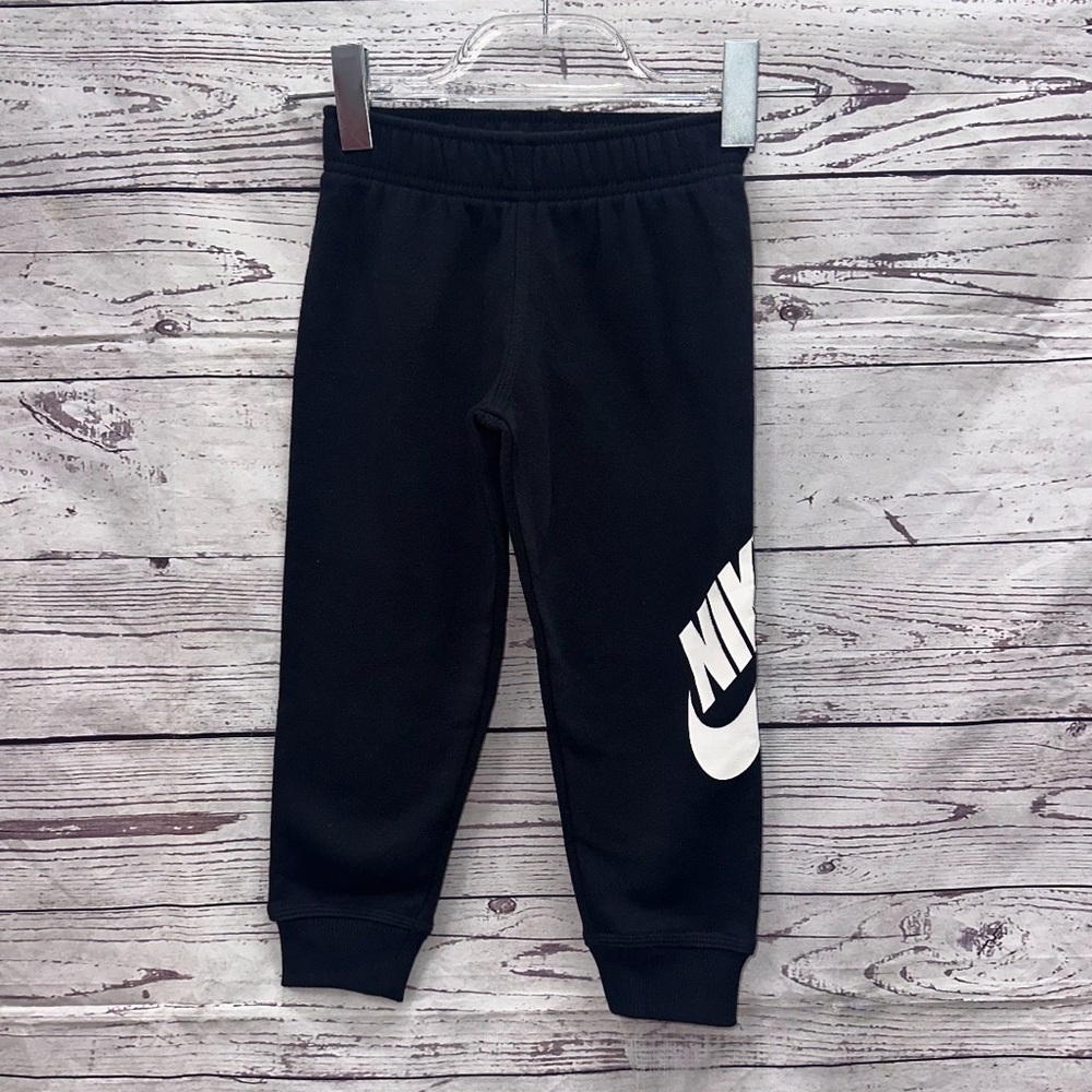 Nike Unisex Kids Black Jogger/Sweatpants Size 4t